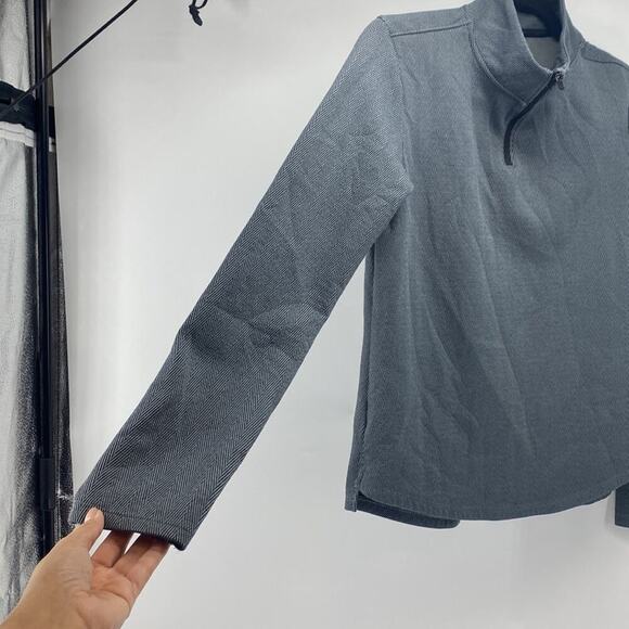 Nike  grey black chevron pullover hi Lo workout running hiking - Picture 5 of 8